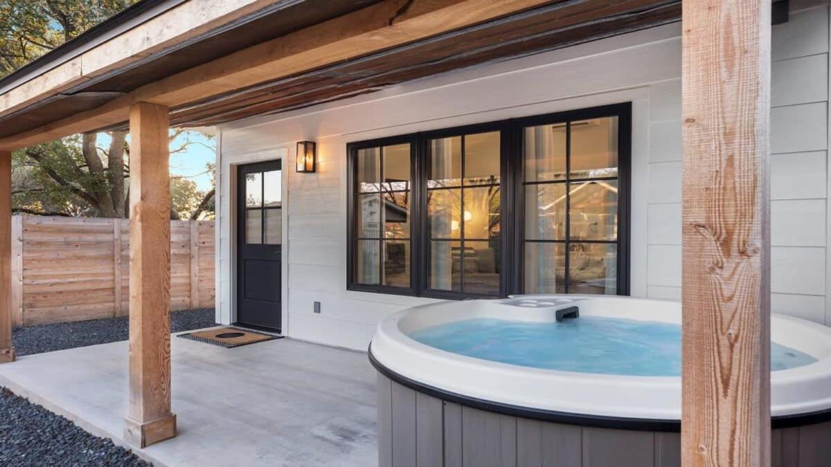 Alley Kat Guesthouse With Private Hot Tub Fredericksburg Luaran gambar